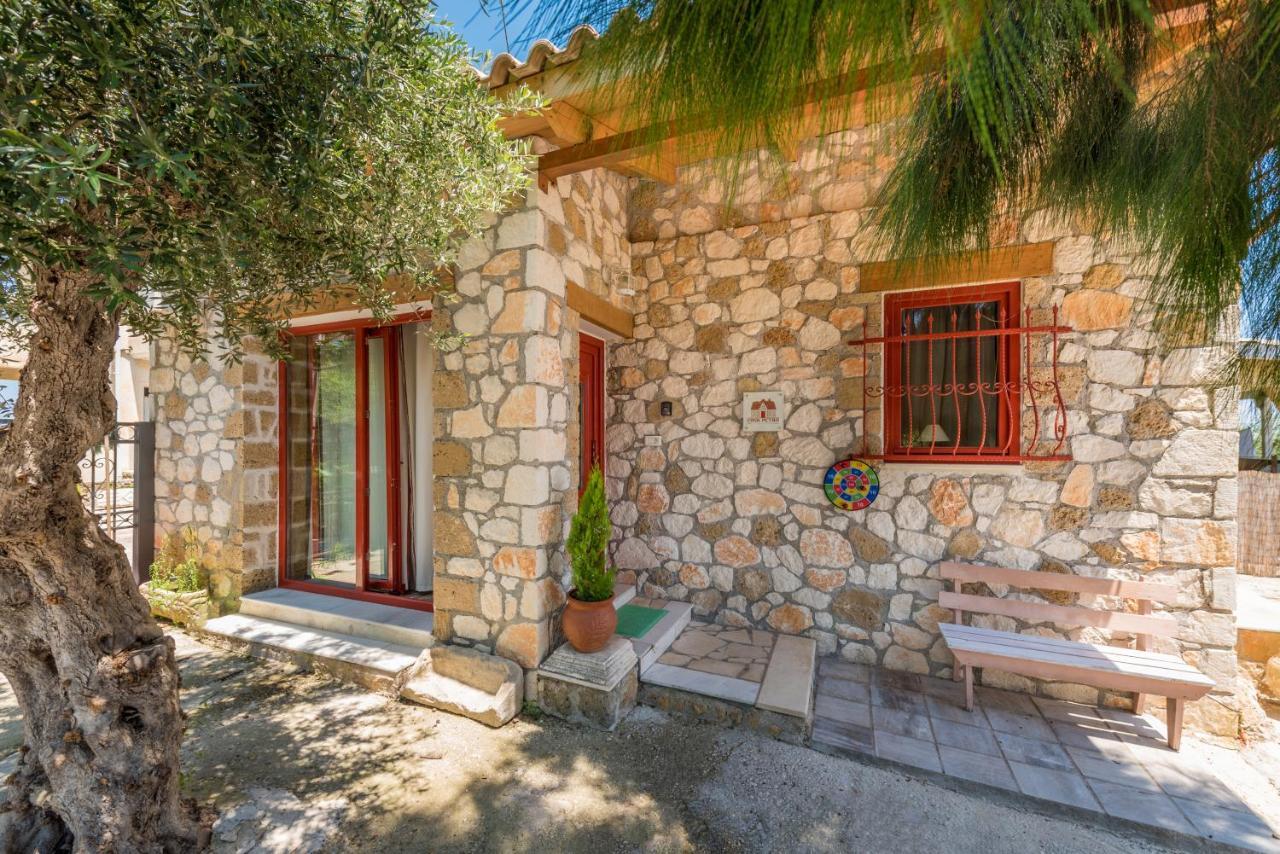 Casa Petra - Stone Cottage Farmhouses Argassi Exteriér fotografie